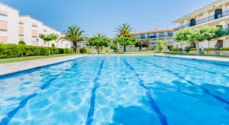 Apartament Amb Piscina I Aparcament - Baixos Amb Jardinet Apartment Calella De Palafrugell Exterior photo